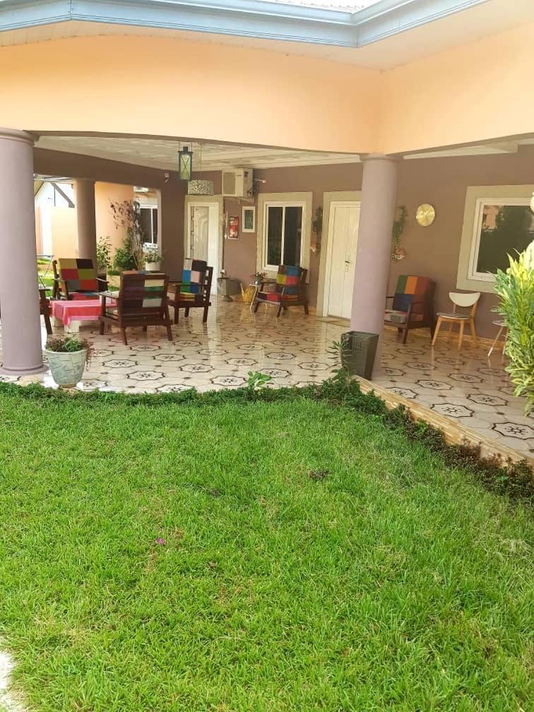 Nana Adu Guest House Koforidua Eksteriør bilde
