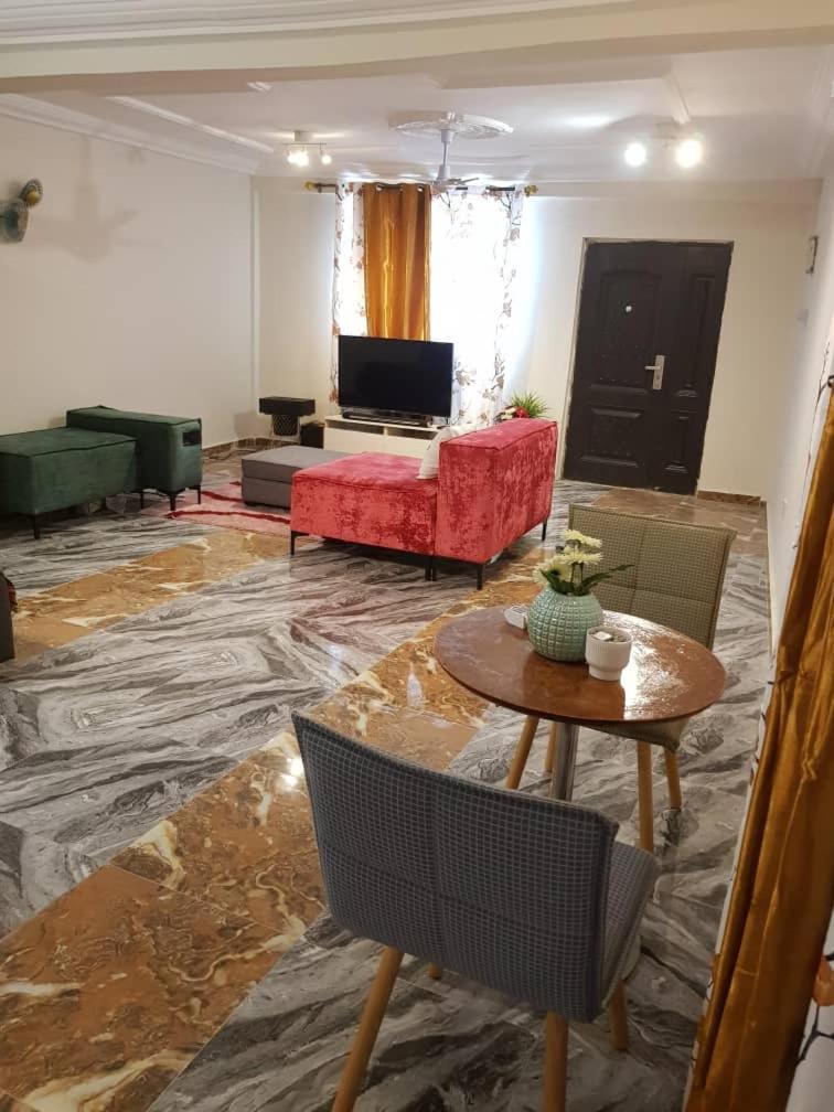 Nana Adu Guest House Koforidua Eksteriør bilde